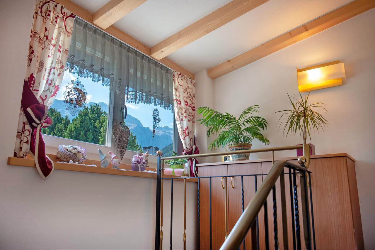 Bed and Breakfast Garni Crepaz Сельва-ди-Валь-Гардена Экстерьер фото